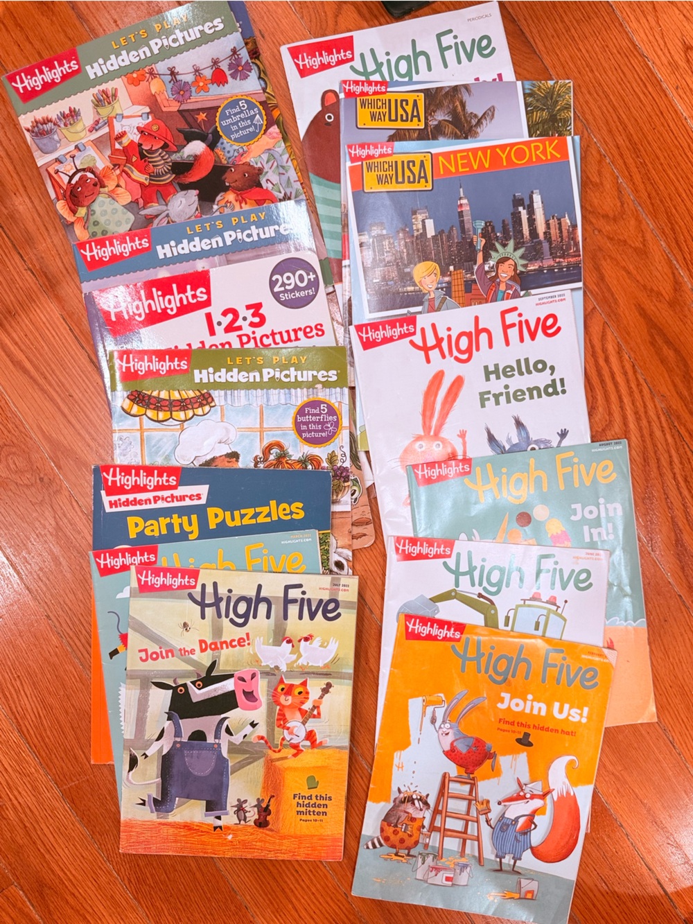 Early Learner Kit: Highlights magazines, coloring books,portfolio &. More